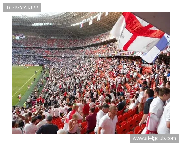 济南群友足球队：激情四溢的绿茵场上拼搏与团结的故事